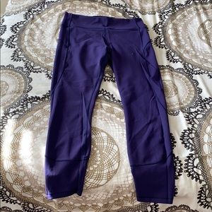Lululemon in movement leggings